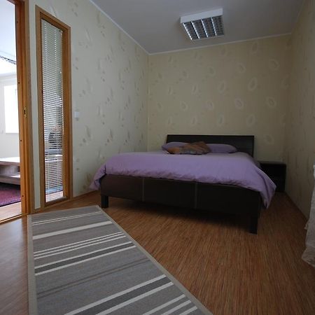 City Apartment Kuressaare Rum bild